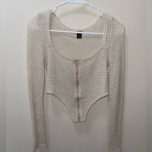 Light pink crop top- size small